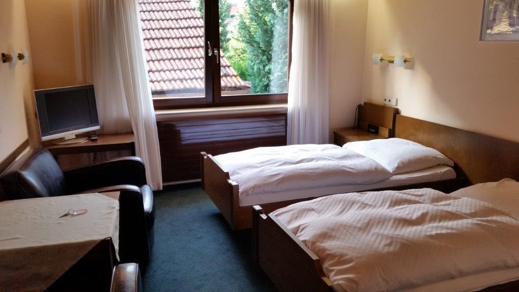 Pension Laas Ostfildern Zewnętrze zdjęcie