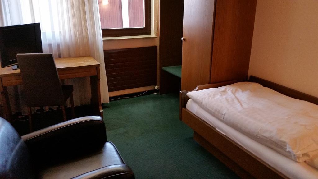 Pension Laas Ostfildern Zewnętrze zdjęcie